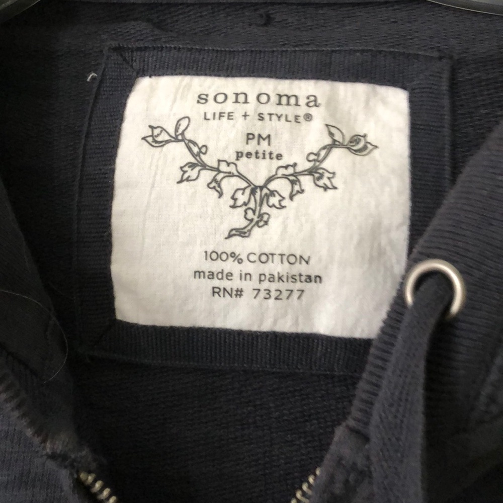 Sweatshirt - Picture 3 of 3